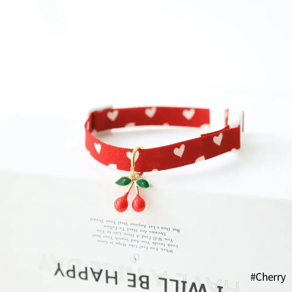 Halsband met Hartjes patroon & Bloem Hanger - Duke & Scoop