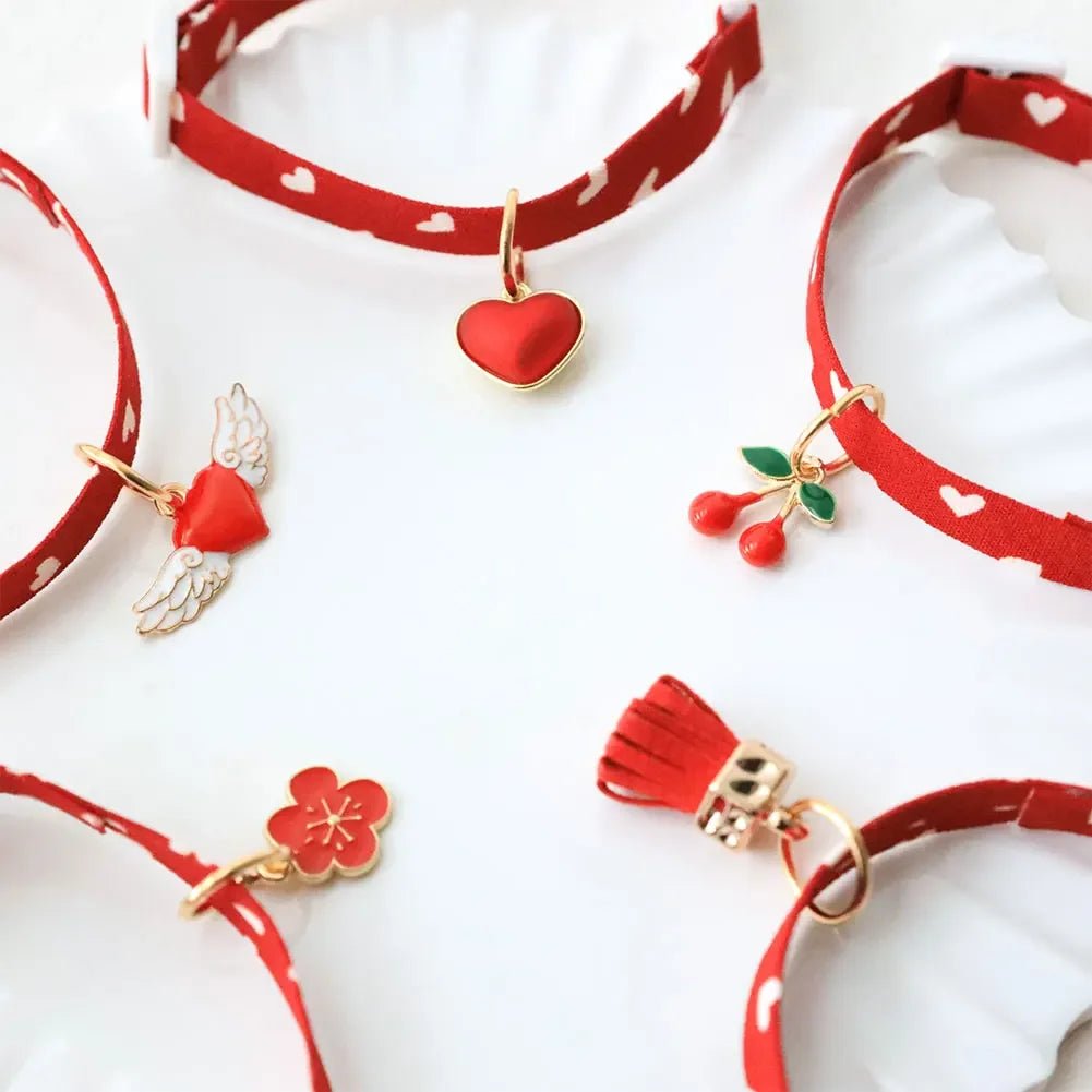 Halsband met Hartjes patroon & Bloem Hanger - Duke & Scoop