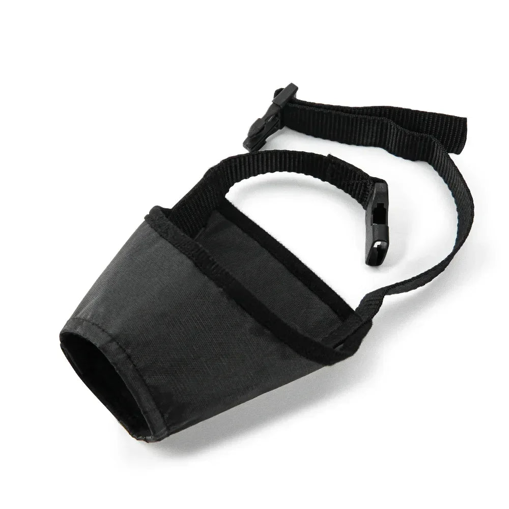 Zachte Verstelbare Nylon Muilkorf voor Honden - Duke & Scoop